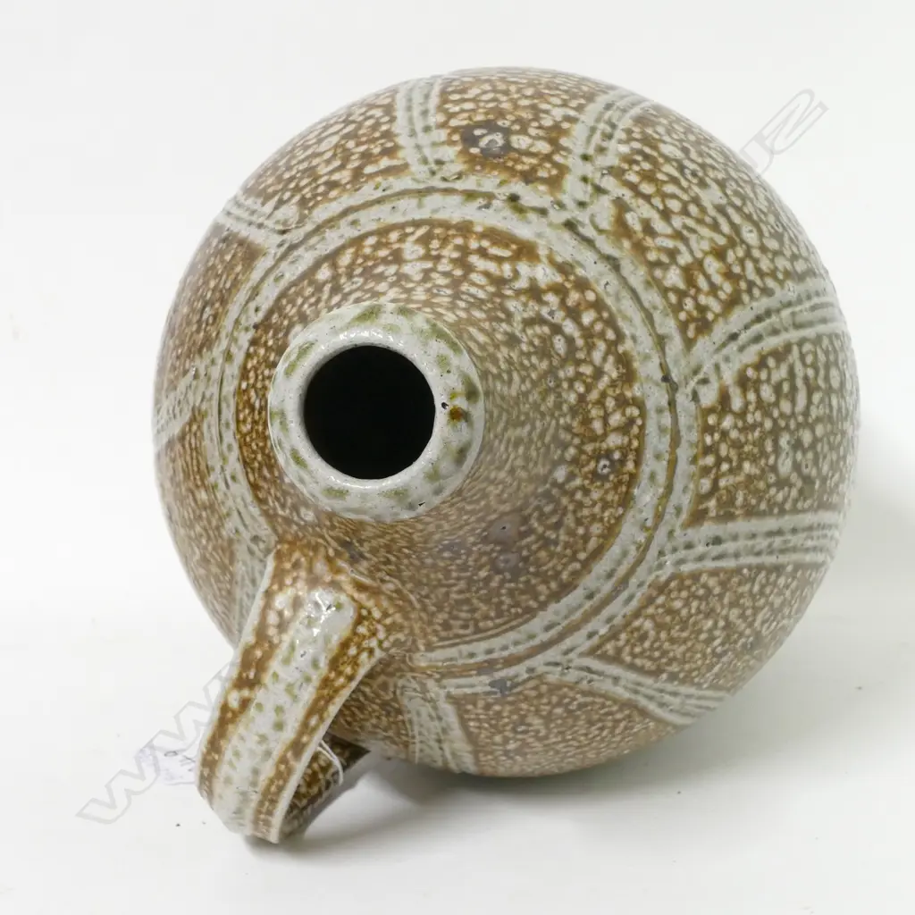 Warren Tippett Image 1++