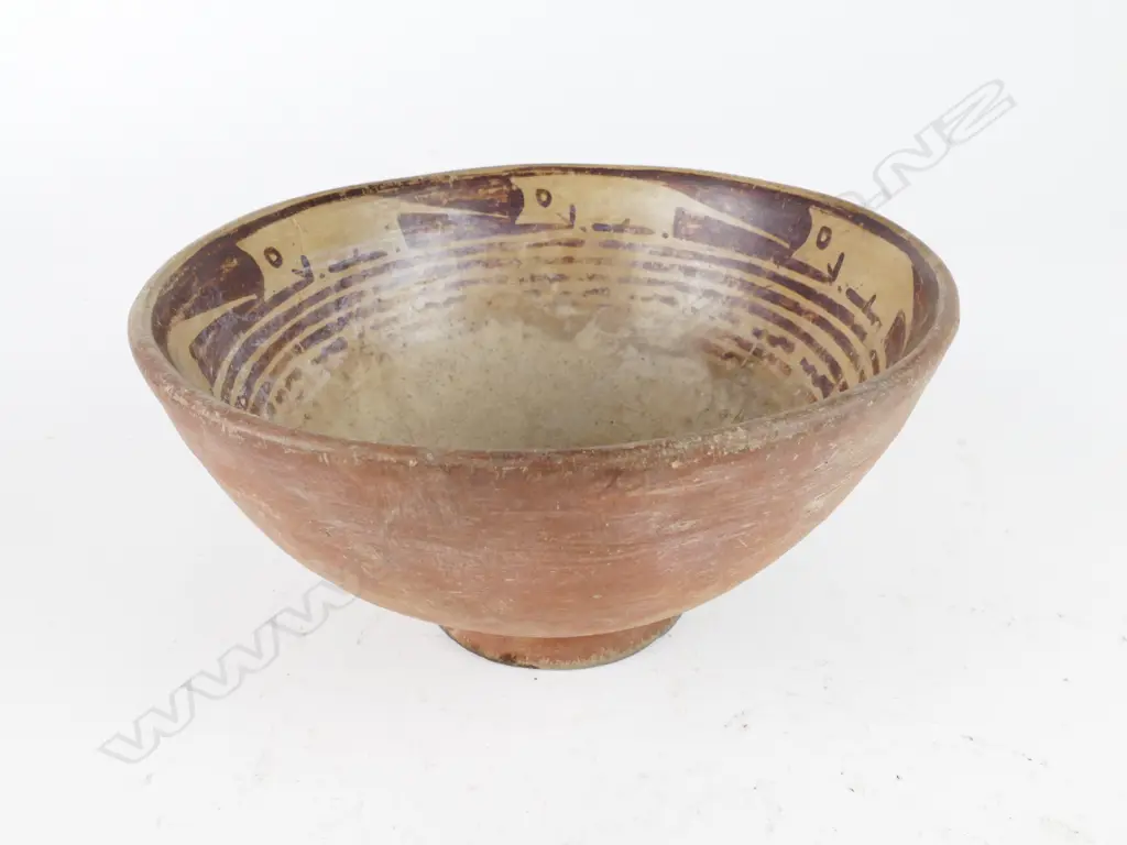 A pre-columbian Ecuadorian clay bowl Image 1++