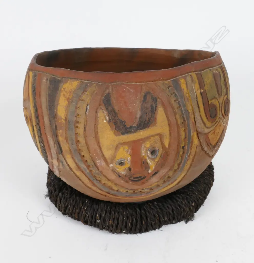 Papua New Guinean Sepik region bowl Image 1++