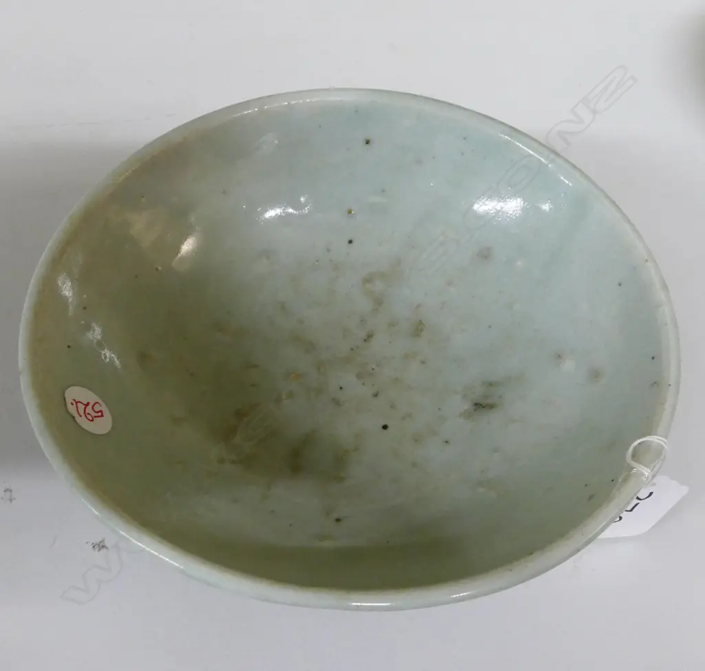 Two Sawankhalok celadon bowls Image 1++