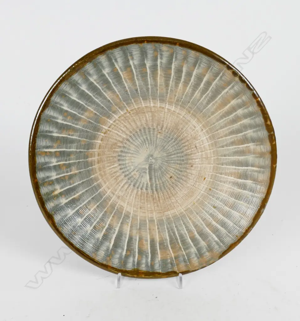 Japanese 'Chittering' plate Image 1++