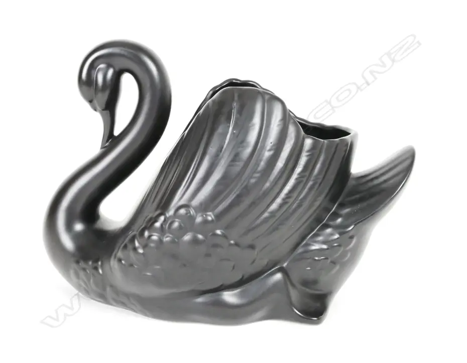 Rare Crown Lynn large black glazed swan vase Image 1++