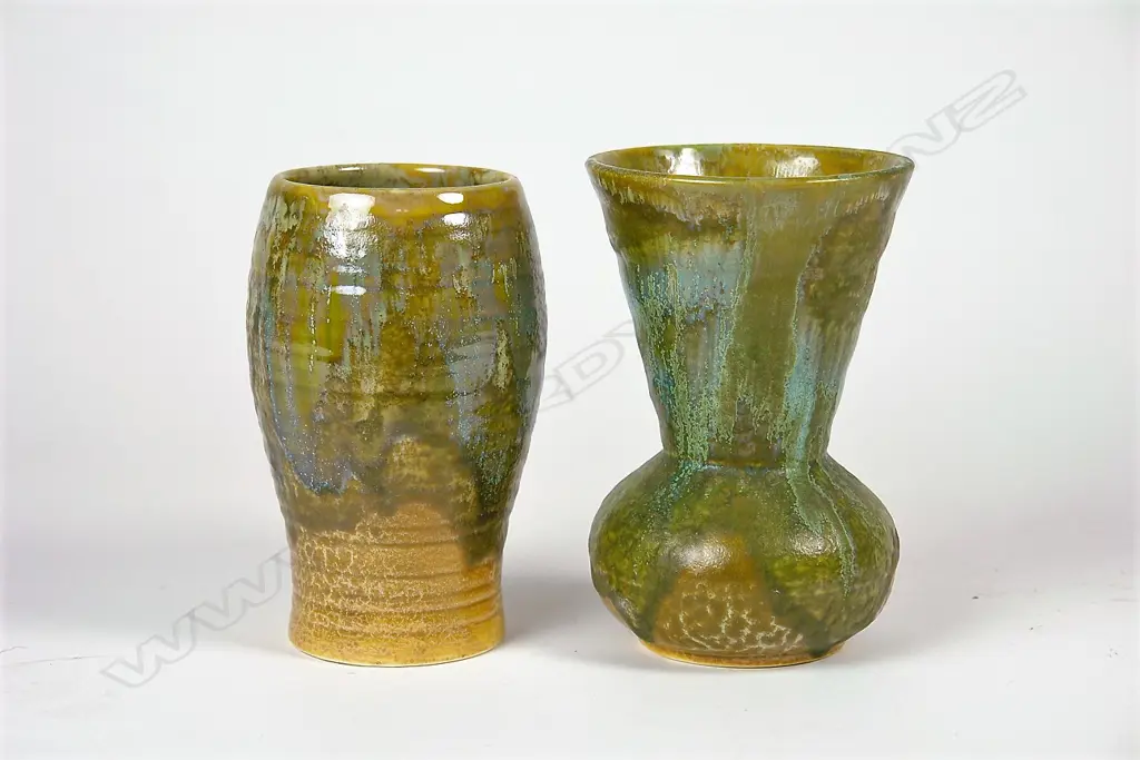 Two Amalgamated pottery vases Image 1++