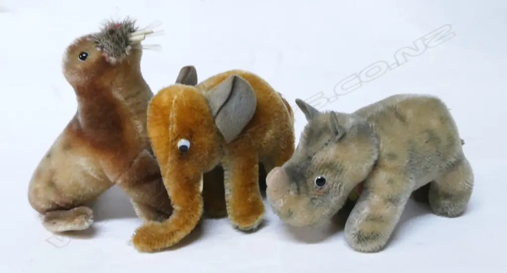 Three vintage miniature plush Steiff toys Image 1++