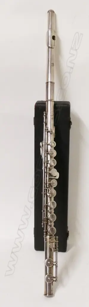 An Henri Selmer silver plated flute Image 1++