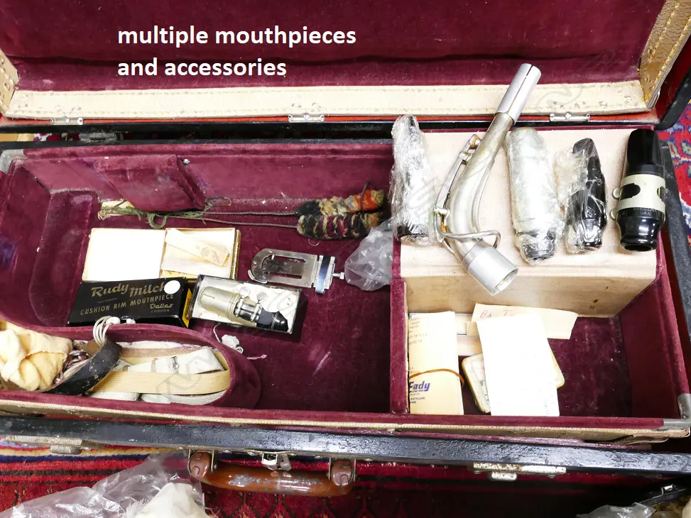 A 19thC Dolnet silver plated saxophone Image 1++