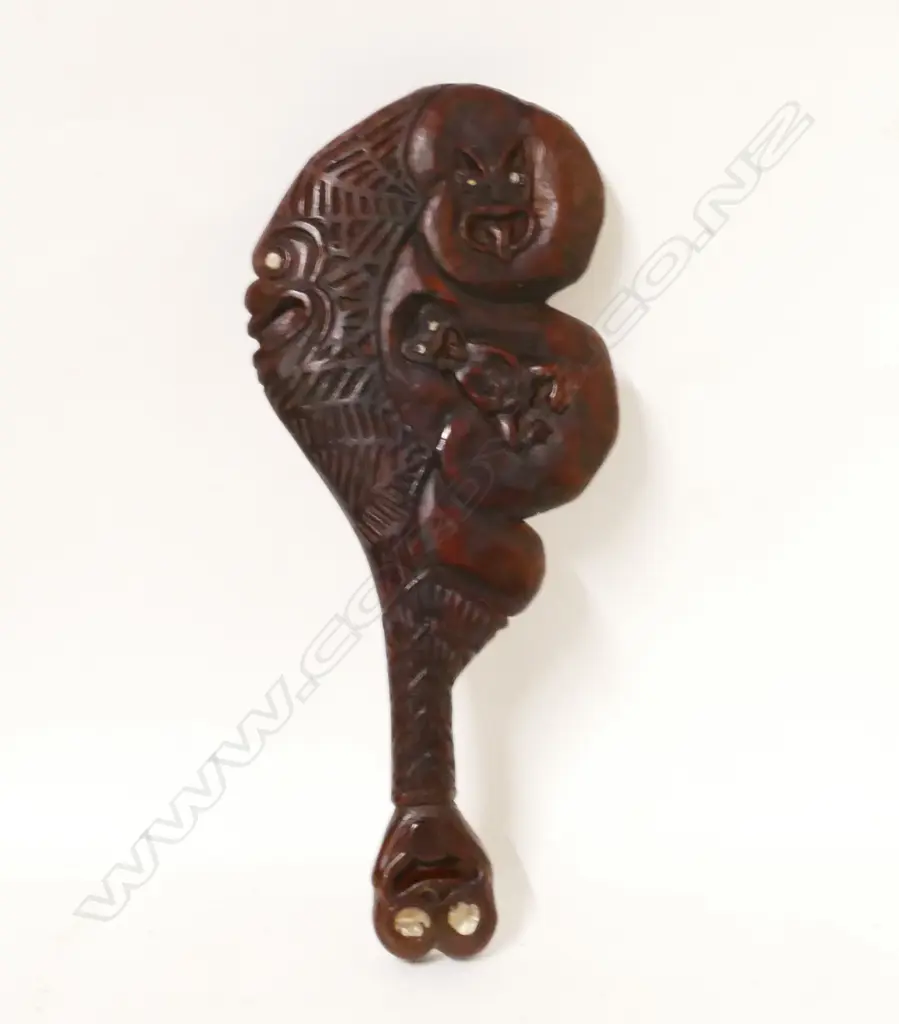 A naïve folk art carved Maori wahaika Image 1++