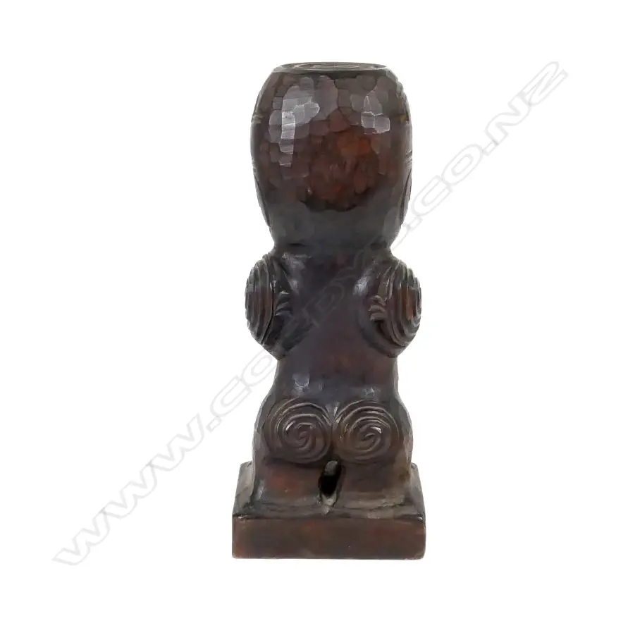 A Maori carved figure Image 1++