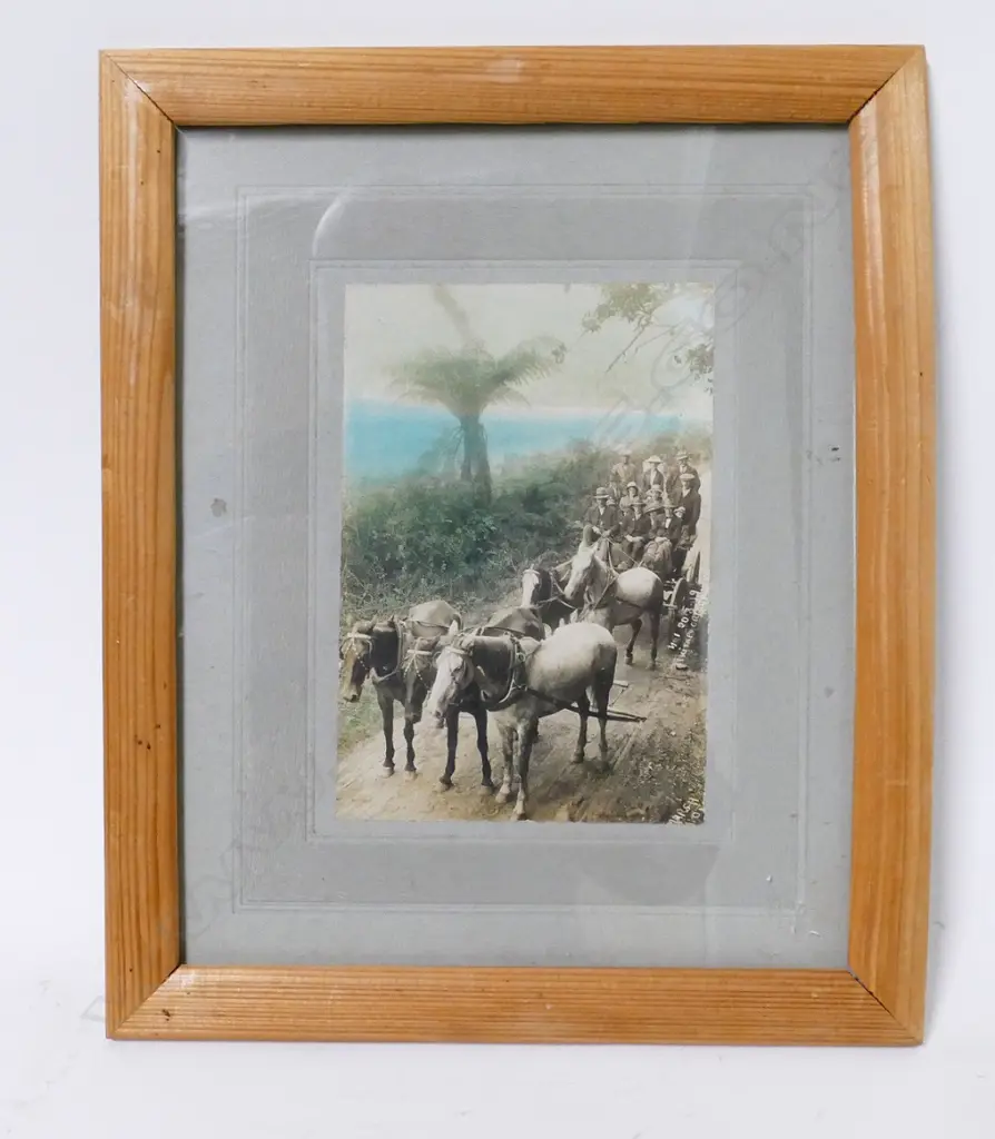 Three framed vintage photographs Image 1++