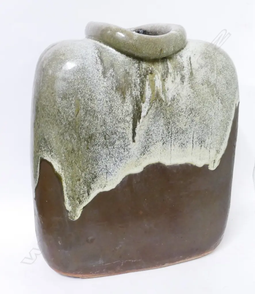 A large Don Thornley branch pot Image 1++