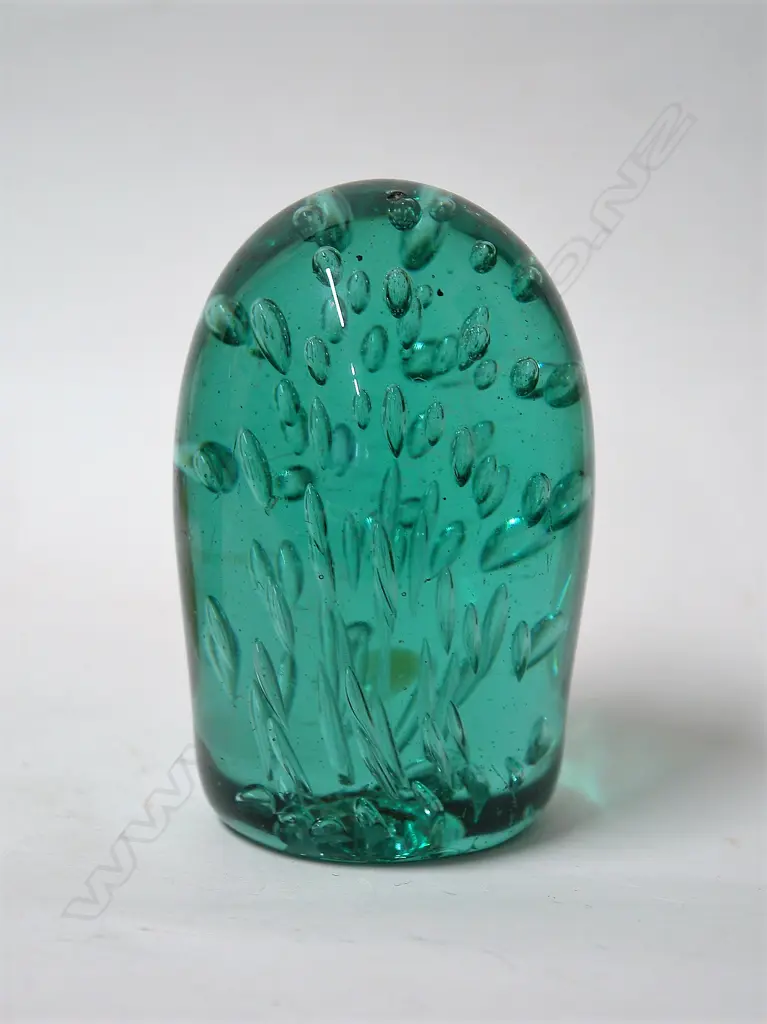 A Victorian green glass dump Image 1++