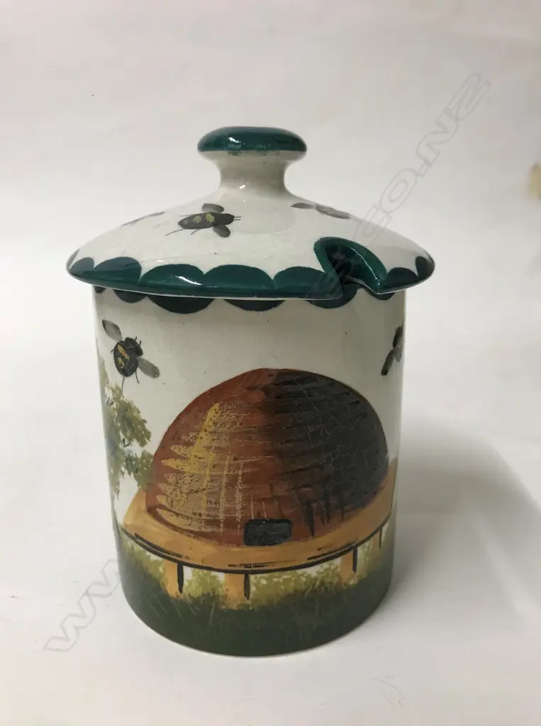 A Wemyss honey pot Image 1++