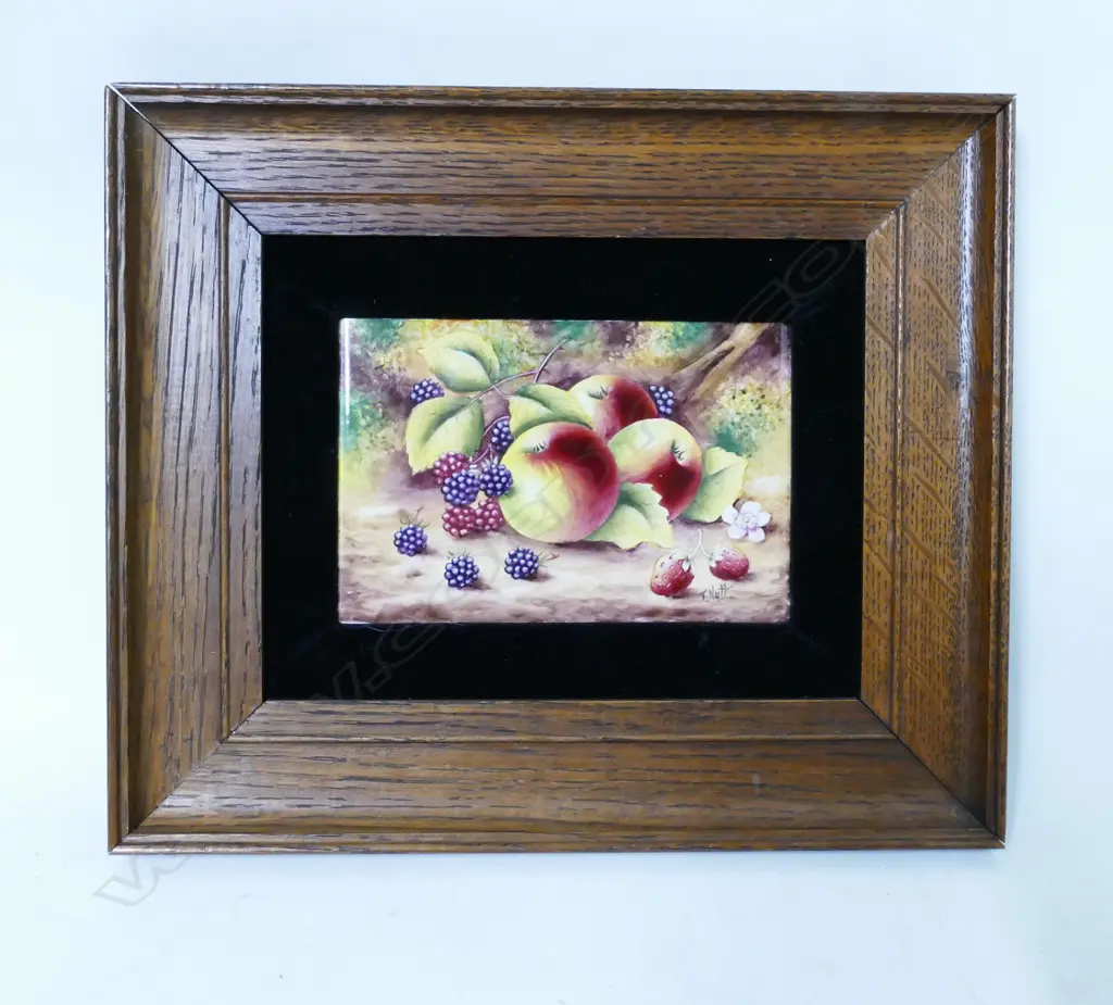A Royal Worcester porcelain plaque Image 1++