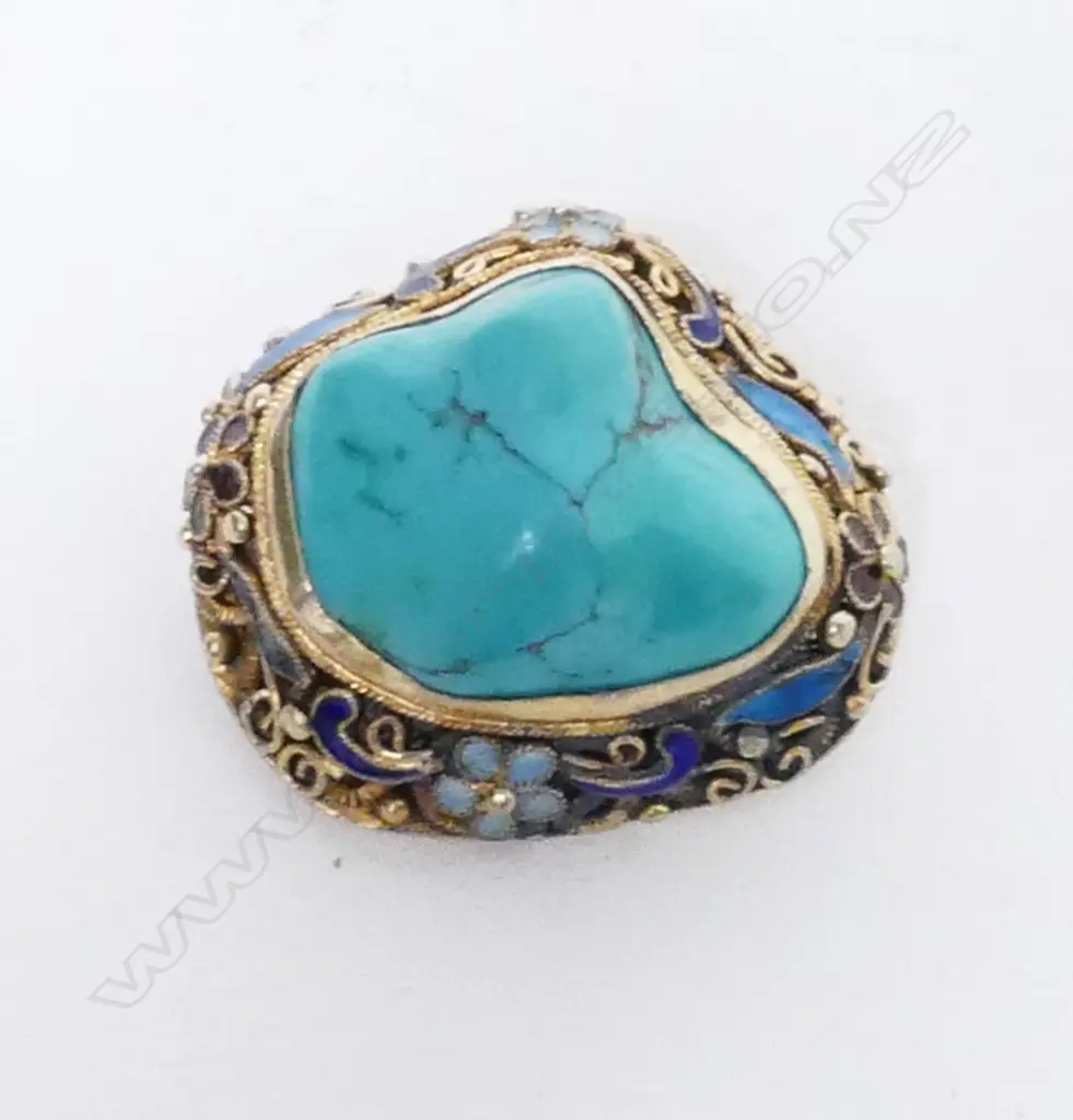 A Chinese silver gilt turquoise brooch and earrings set Image 1++