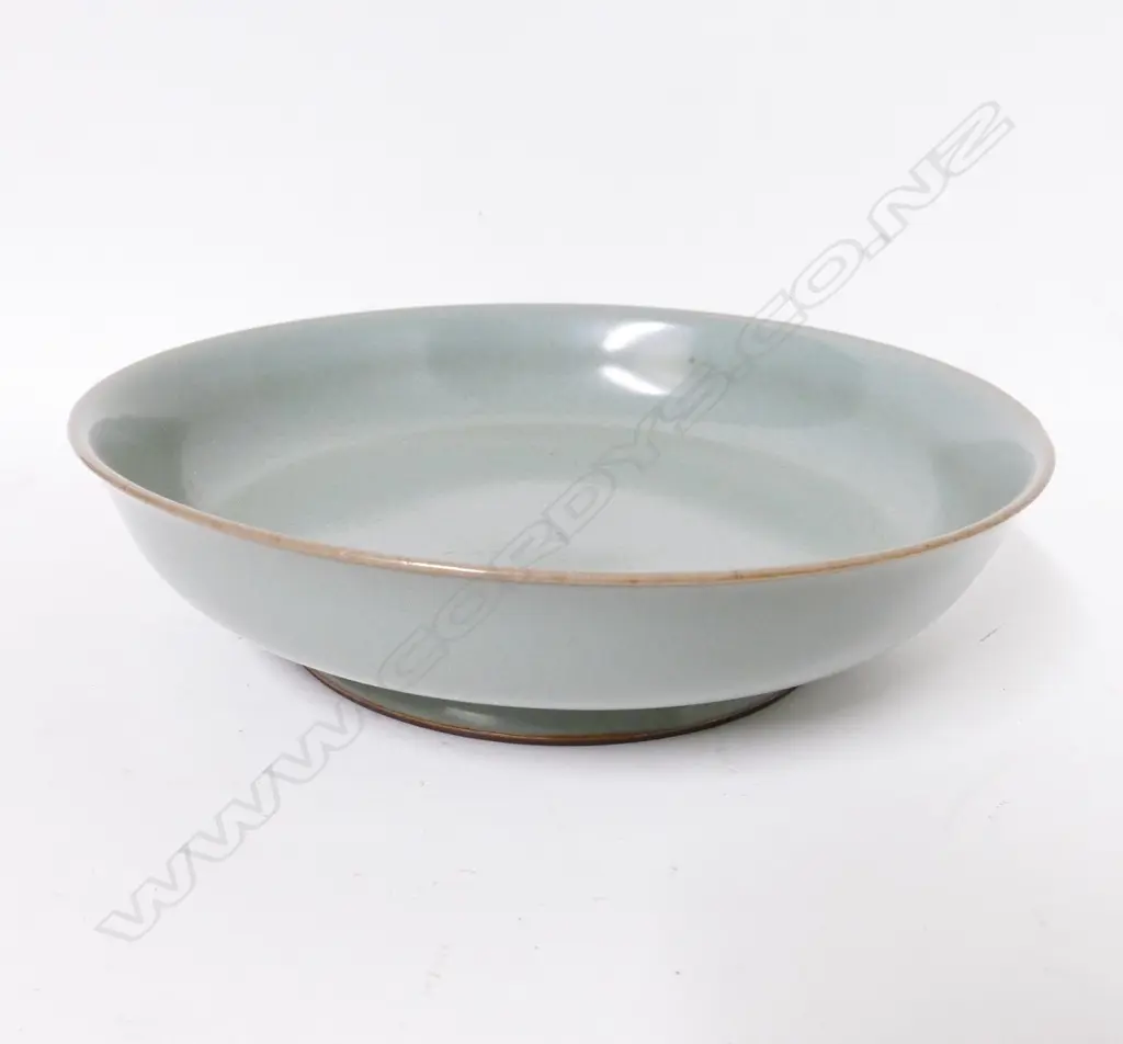 A celadon glazed porcelain bowl Image 1++