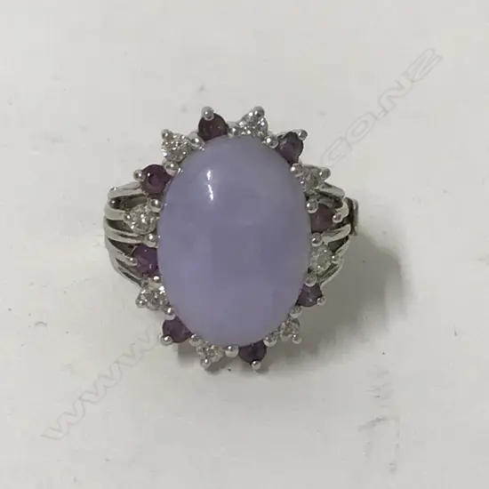 A 14ct. white gold lavender jadeite