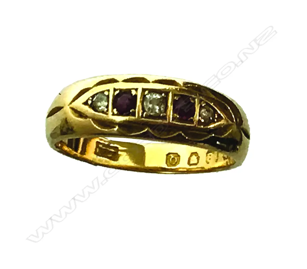 A late Victorian 18ct. Image 1++