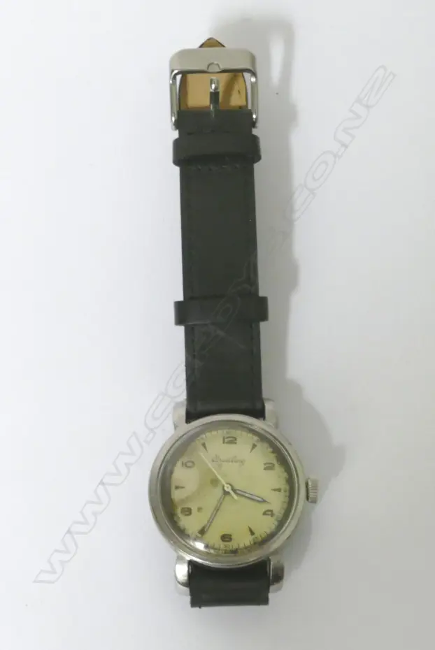 A vintage gents' Breitling wristwatch Image 1++