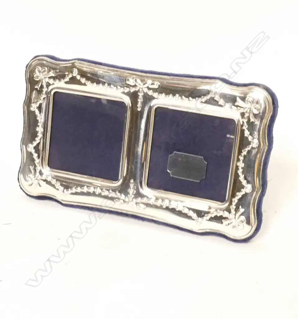 A modern silver double photo frame Image 1++