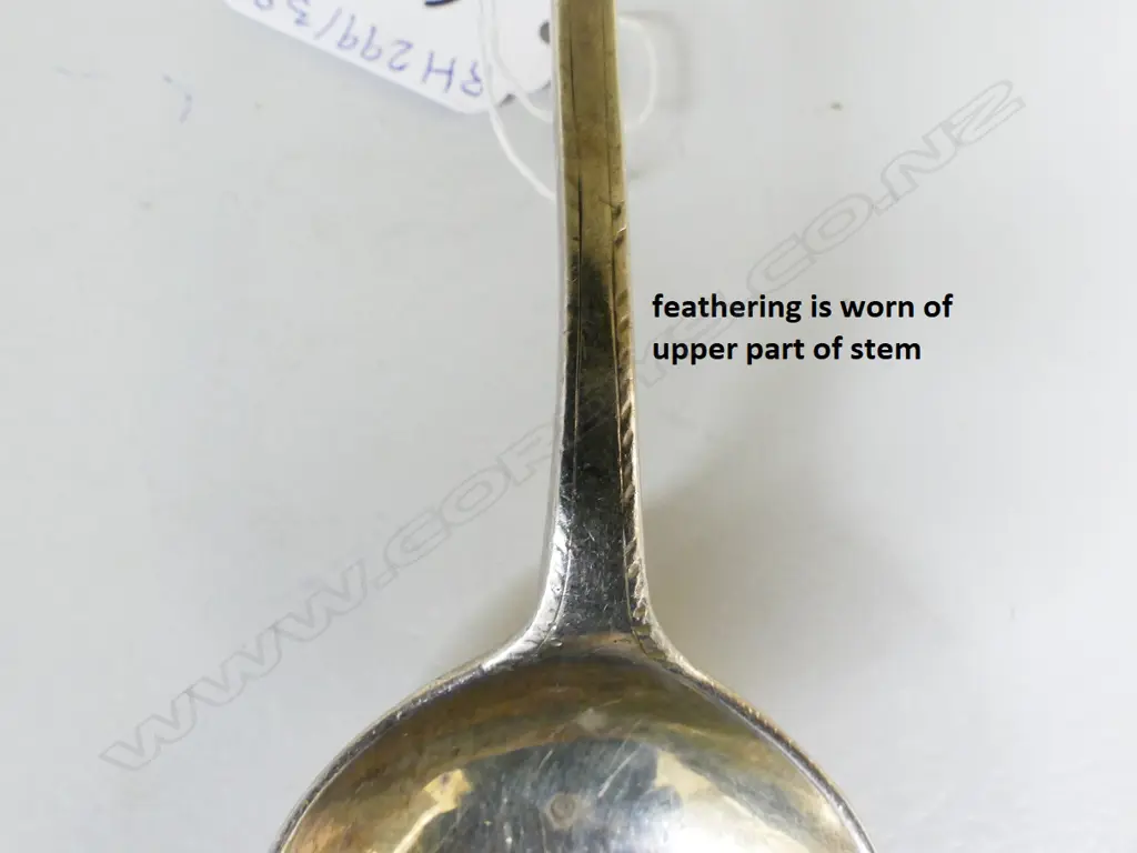 An 18thC Old English silver tablespoon Image 1++