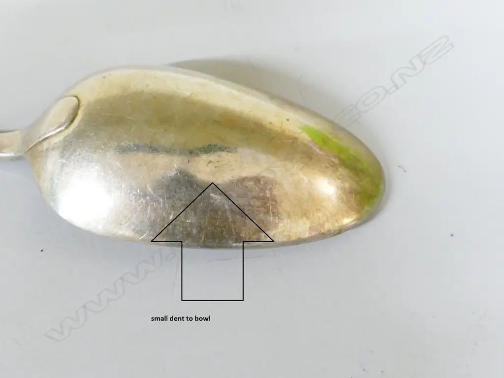 An 18thC Old English silver tablespoon Image 1++