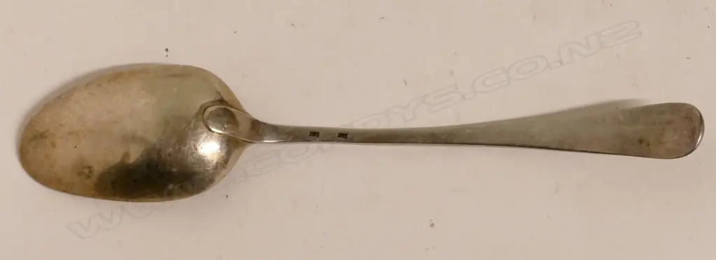 An 18thC Old English silver tablespoon Image 1++