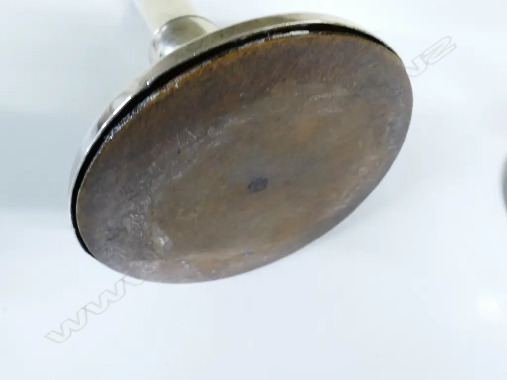 A pair of George III silver candlesticks Image 1++