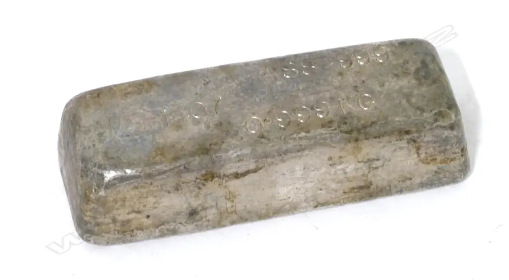 A solid silver ingot. 0.999kg Image 1++