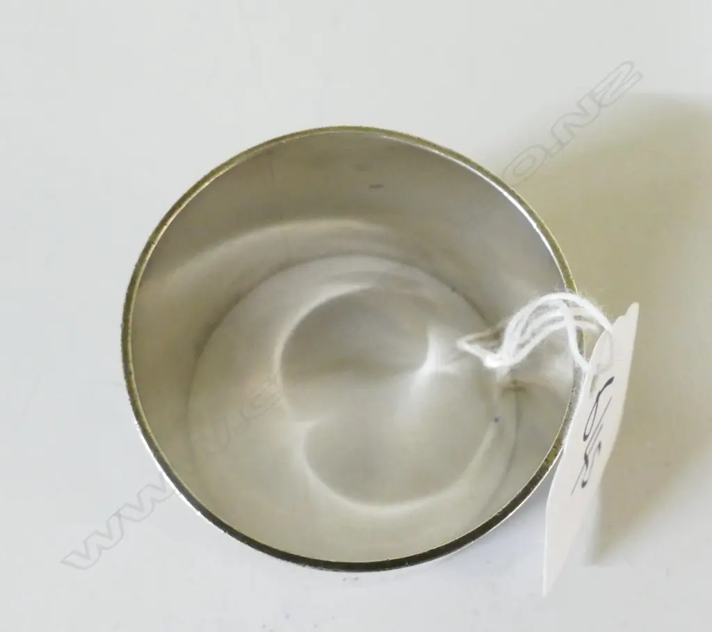 A N.Z. silver napkin ring Image 1++