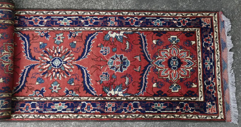 A hand knotted Persian runner Image 1++