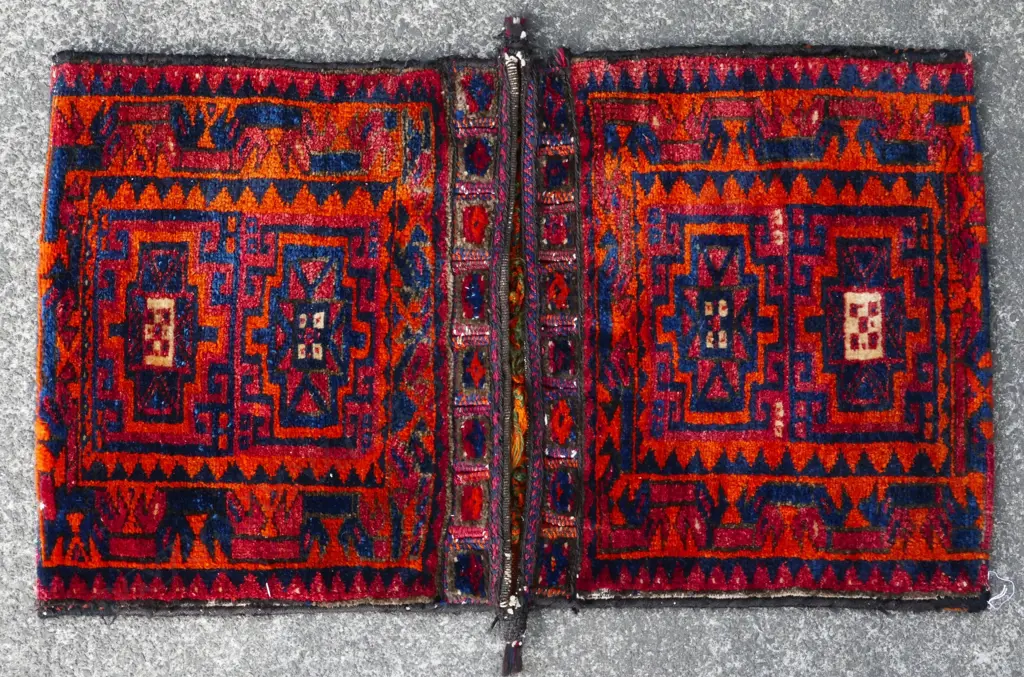 A hand knotted Persian Qashqai saddlebag Image 1++
