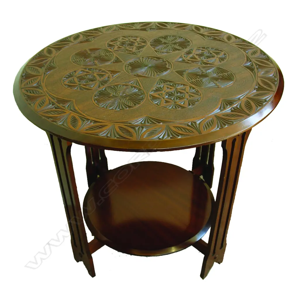 A good N.Z. colonial chip art carved centre table Image 1++