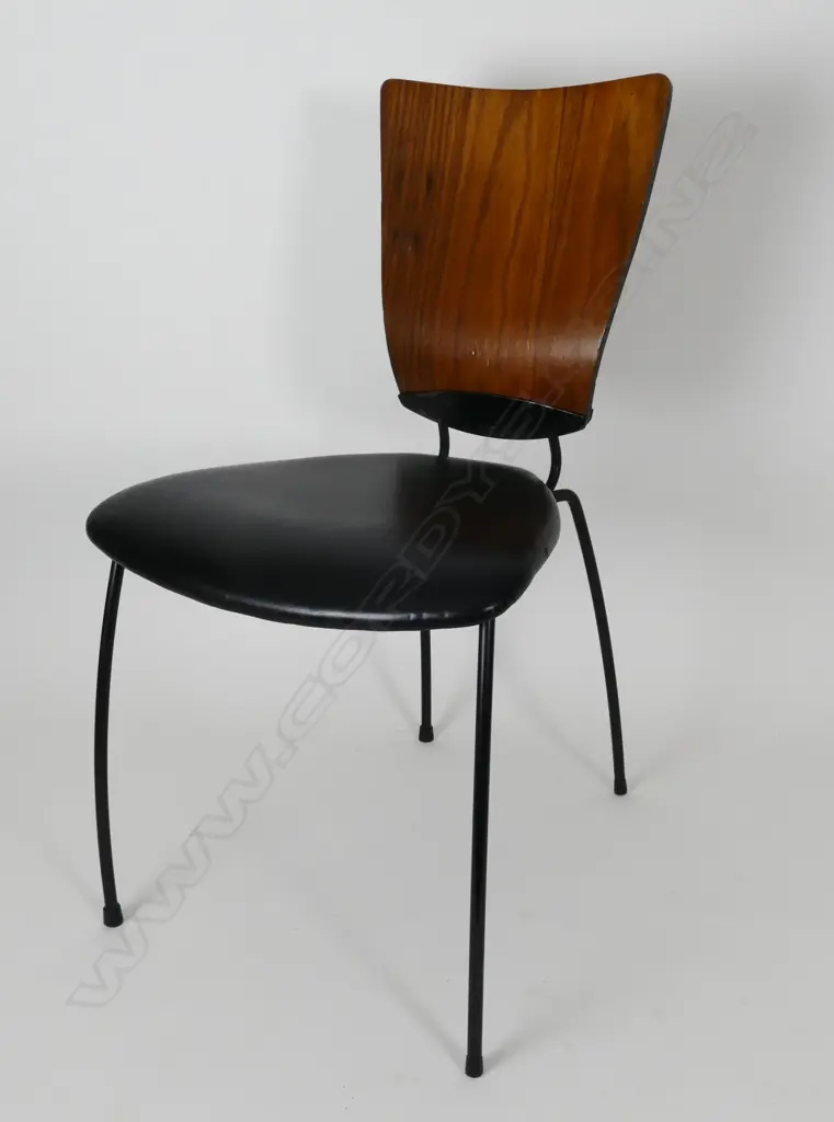 Four contemporary N.Z. made dining chairs by Gary Hunt Image 1++