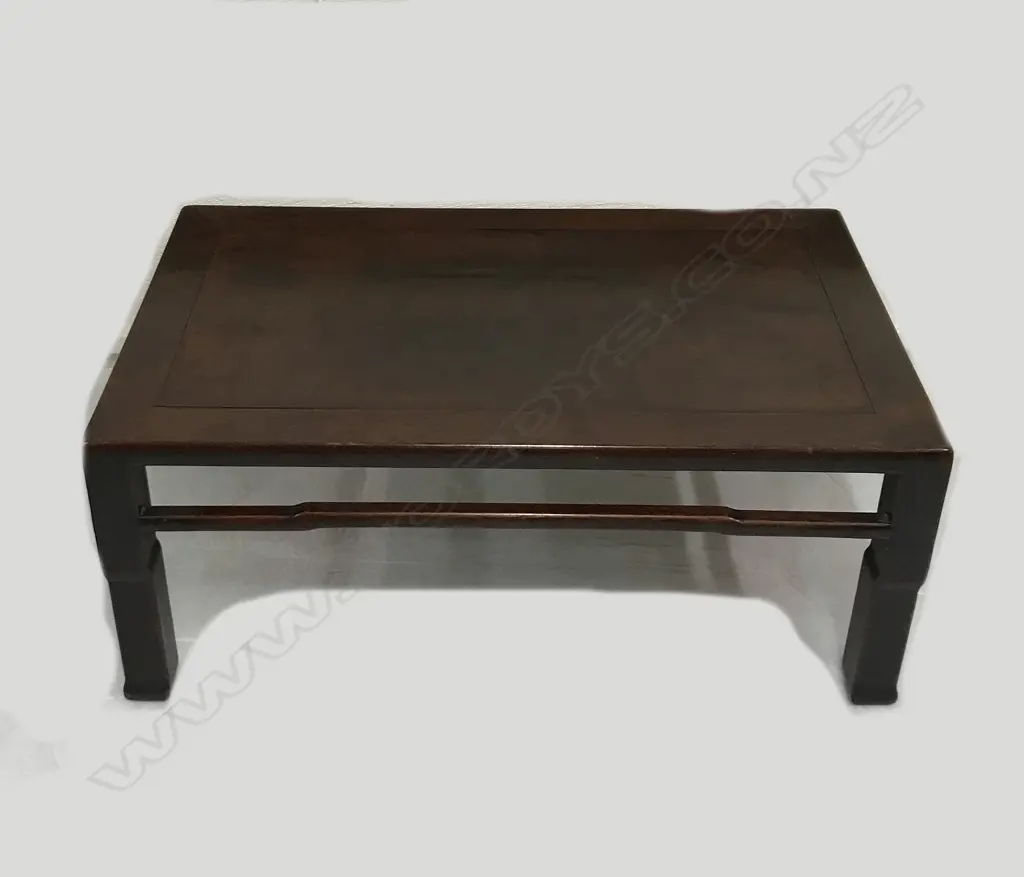 A Chinese rosewood low table Image 1++