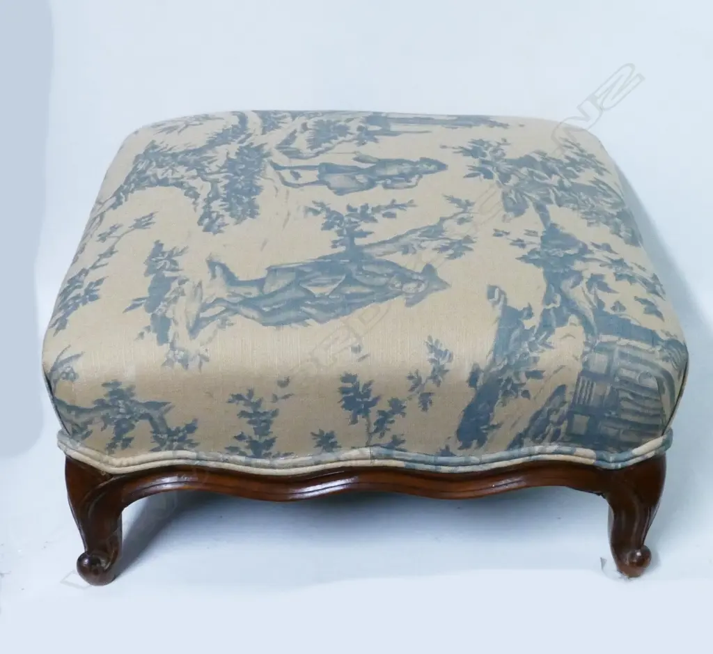 A Louis XV style foot stool Image 1++