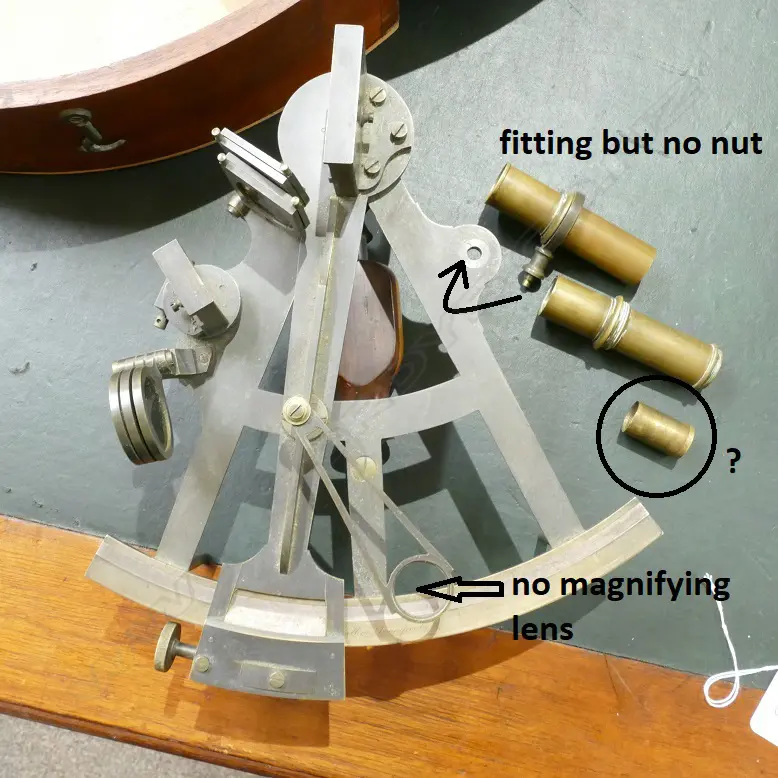 A Victorian brass sextant Image 1++
