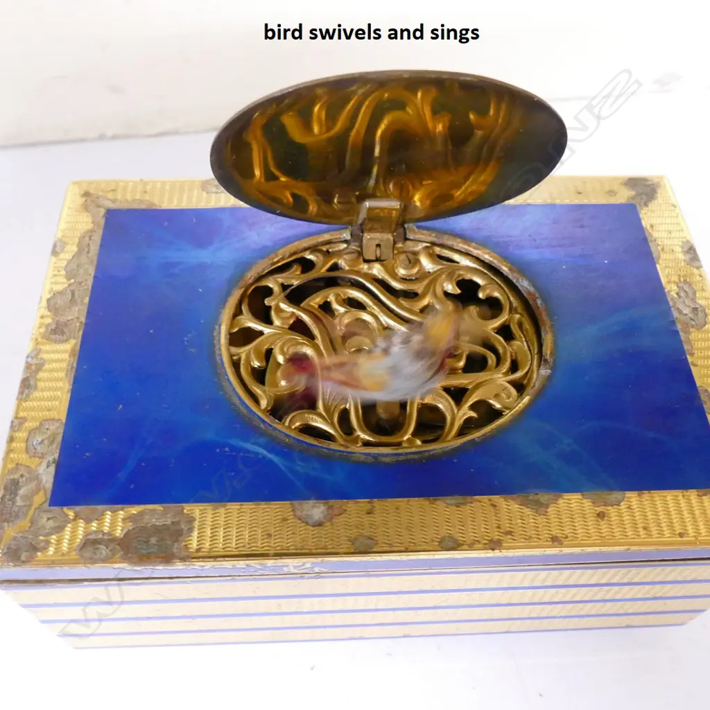 A c.1920 gilt metal and blue enamelled singing bird box Image 1++