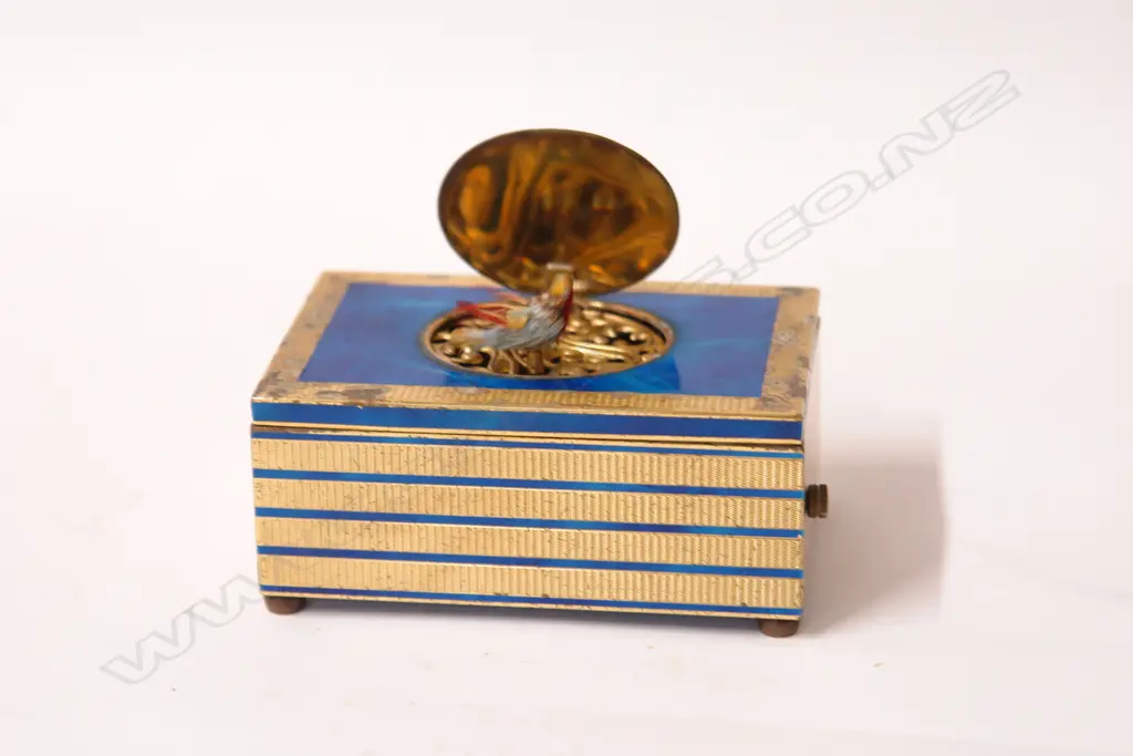 A c.1920 gilt metal and blue enamelled singing bird box Image 1++