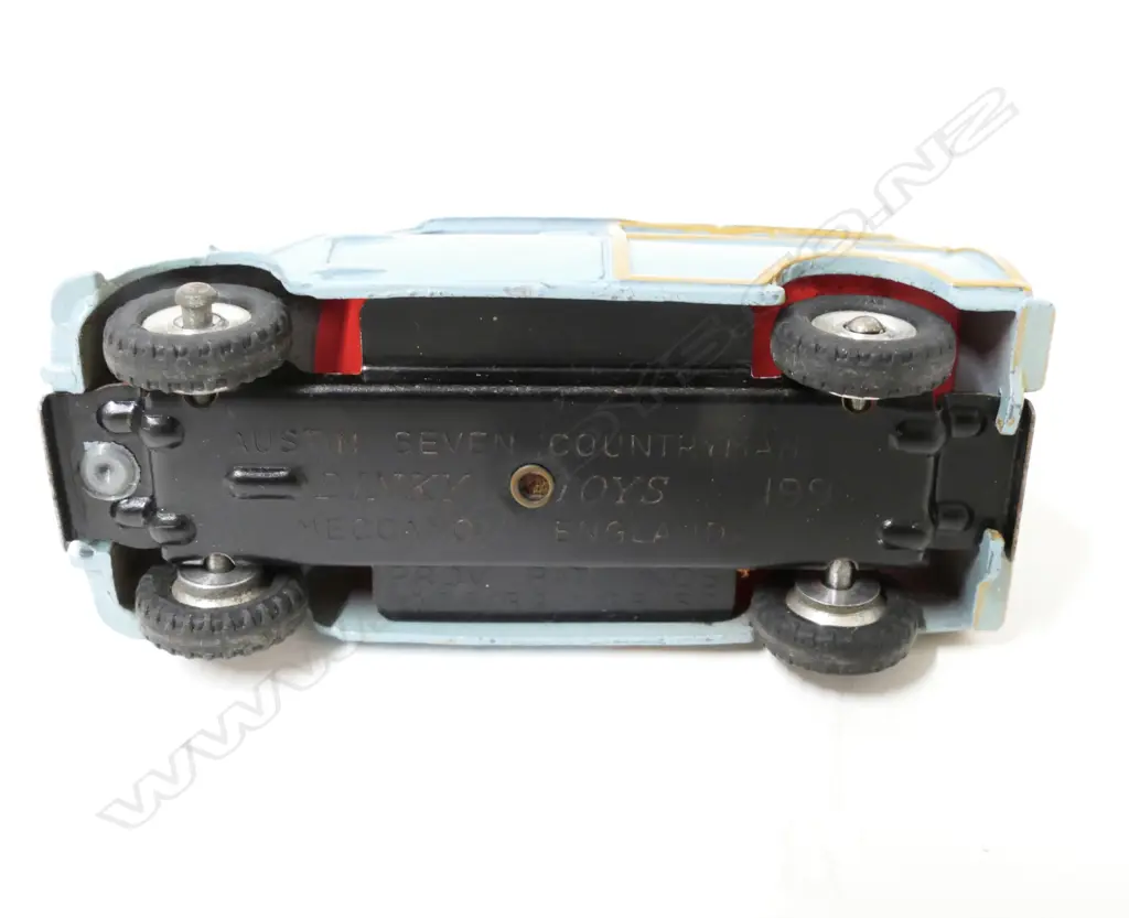 Two very good vintage Dinky and Dinky Duplo cars Image 1++