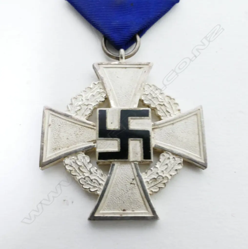 A Nazi German 'Civil Service Faithful Service Medal' Image 1++