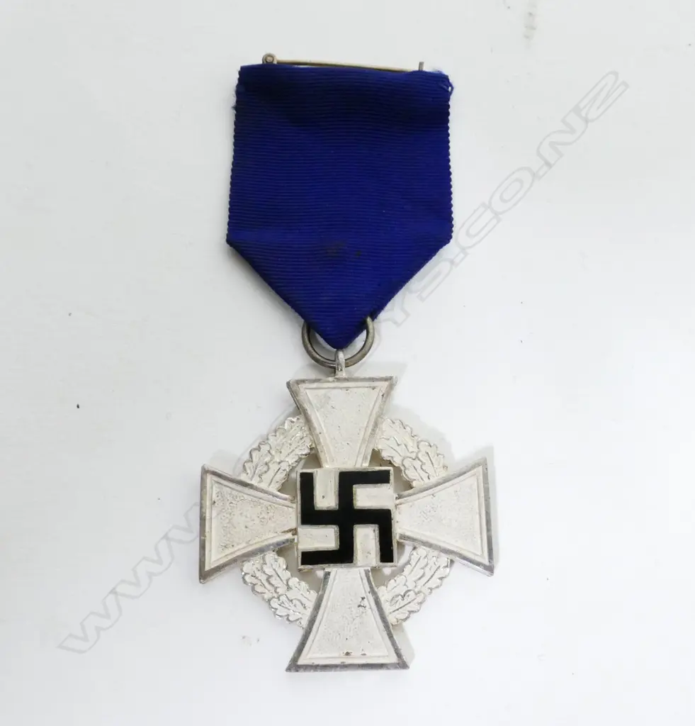 A Nazi German 'Civil Service Faithful Service Medal' Image 1++