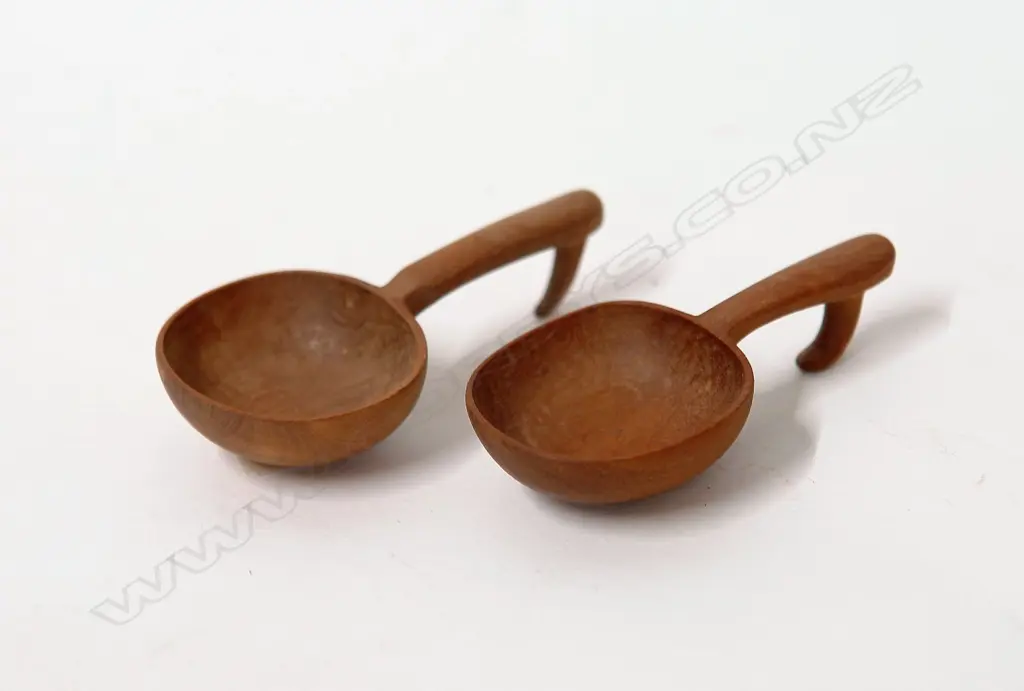 Two small Levi Bergstrom carved wooden spoons Image 1++