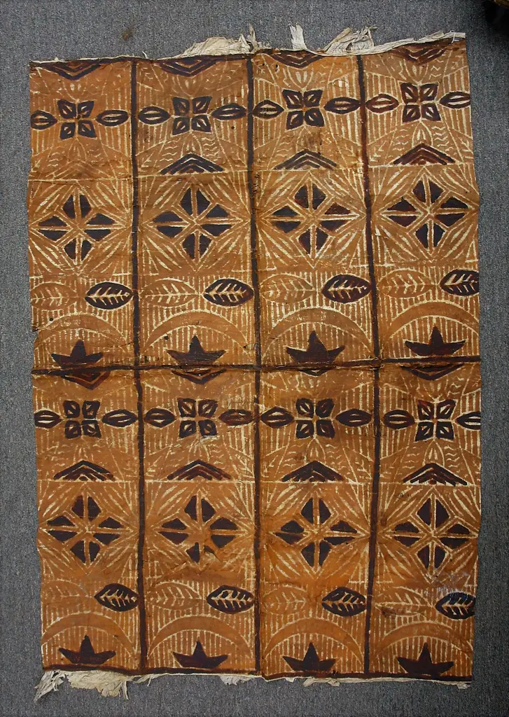 An old Samoan tapa cloth Image 1++