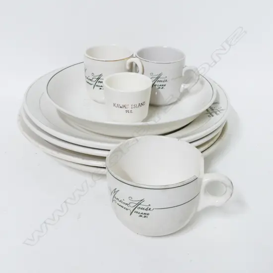 Nine pieces of Mansion House china