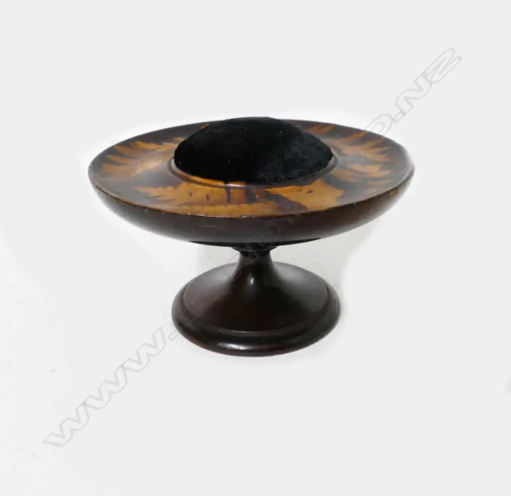 A small fine quality 'fern' wood pin cushion Image 1++