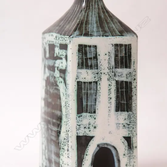 Ann Wynn Reeves/Ann Clark glazed pottery house sculpture
