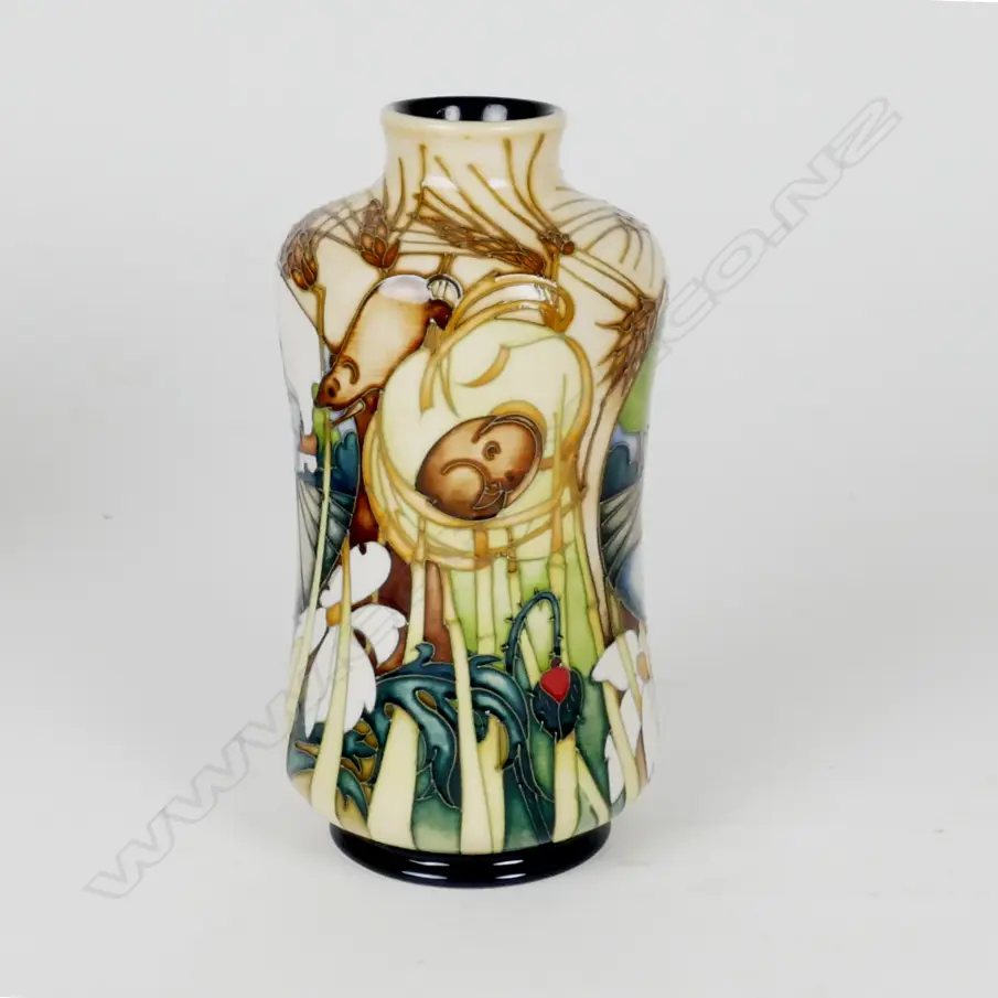 A Moorcroft vase Image 1++