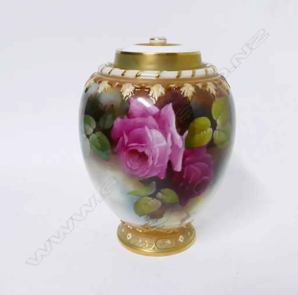 A Royal Worcester potpourri Image 1++