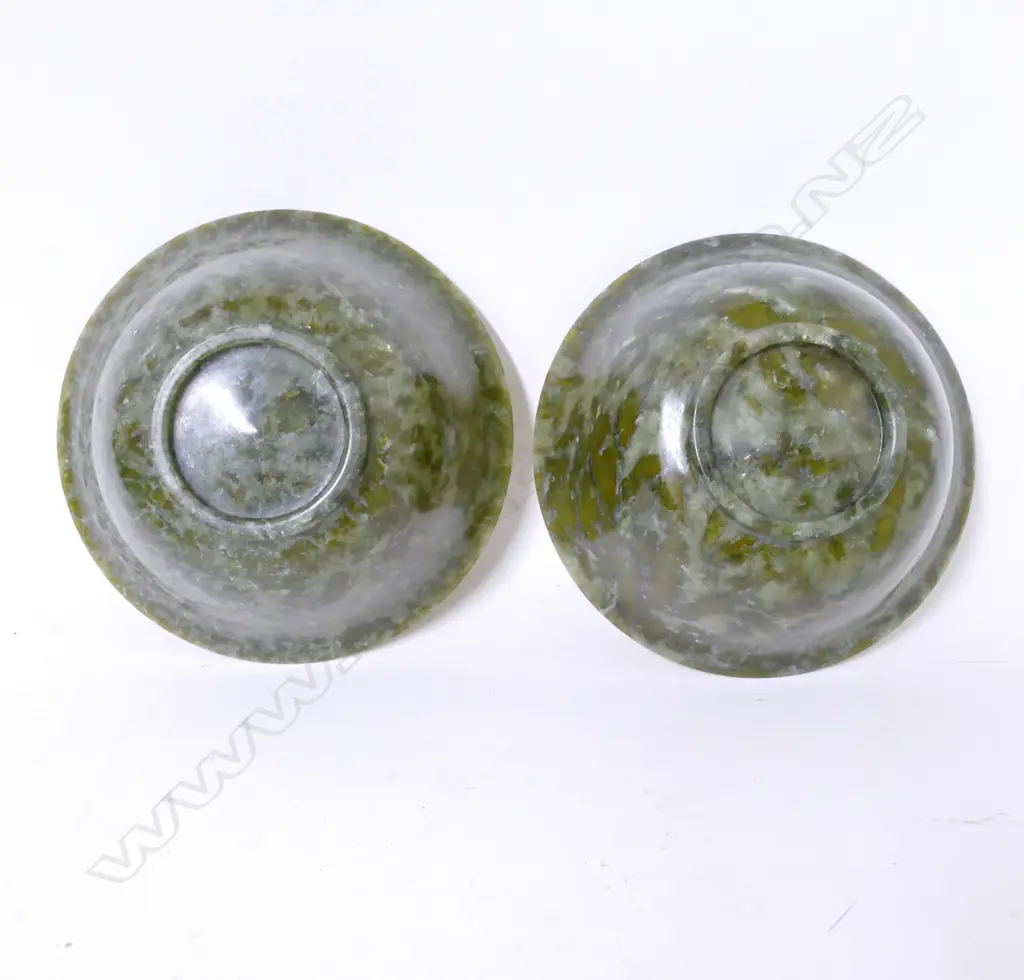 A pair of Chinese spinach green jade bowls Image 1++
