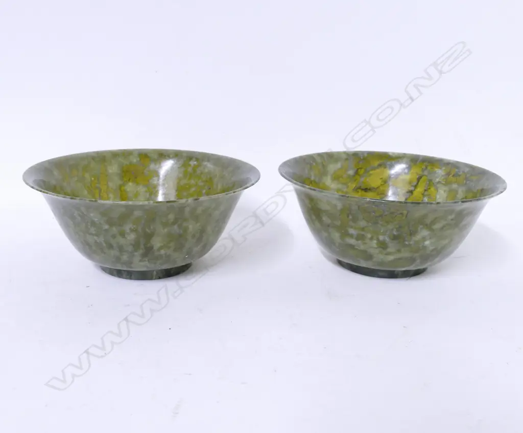 A pair of Chinese spinach green jade bowls Image 1++